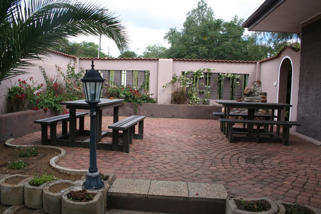 De Vagebond Hotel-Pension Windhoek Exterior foto